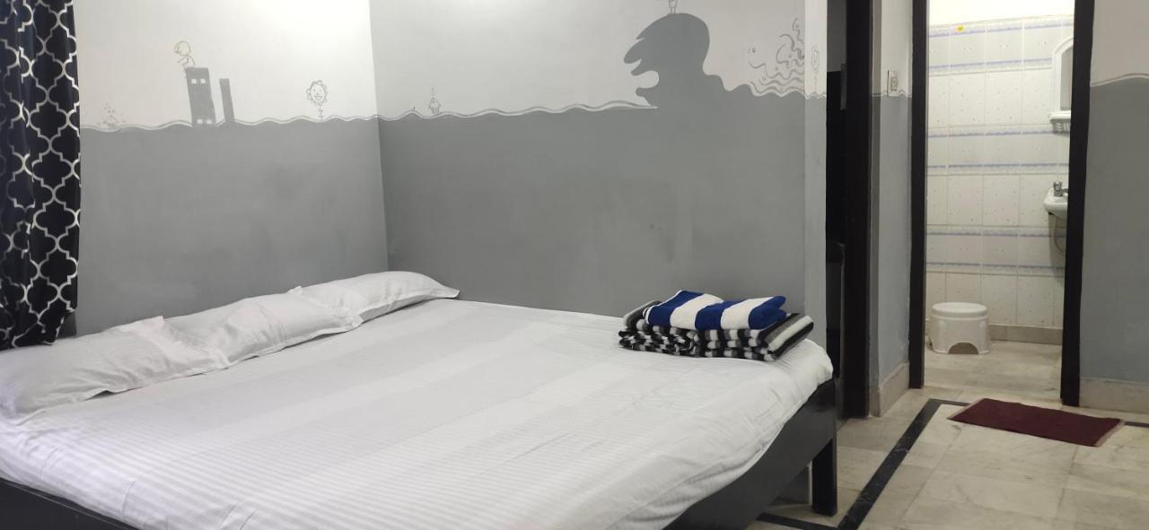 Nirman Beach Homestay 푸리 외부 사진