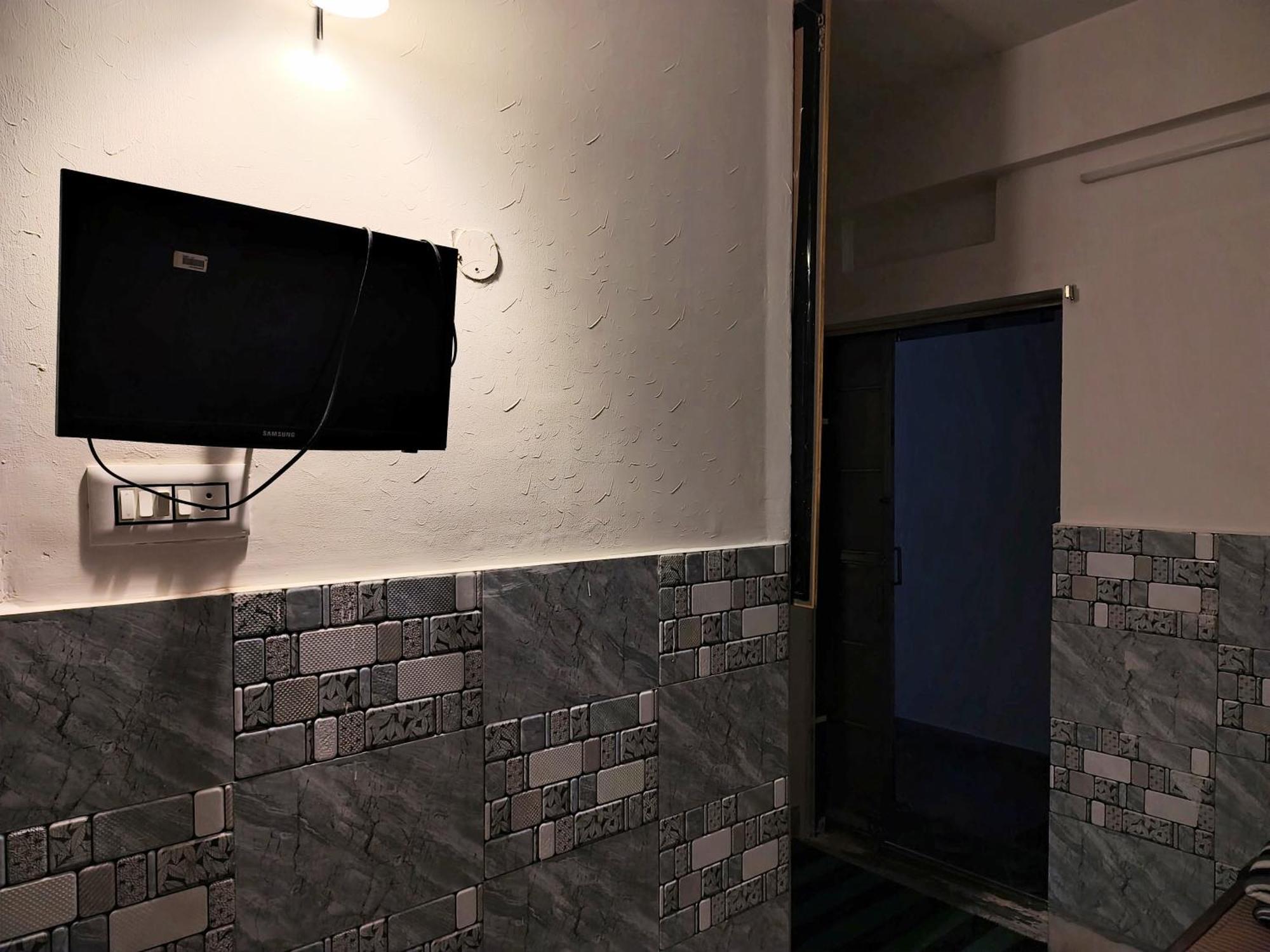 Nirman Beach Homestay 푸리 외부 사진