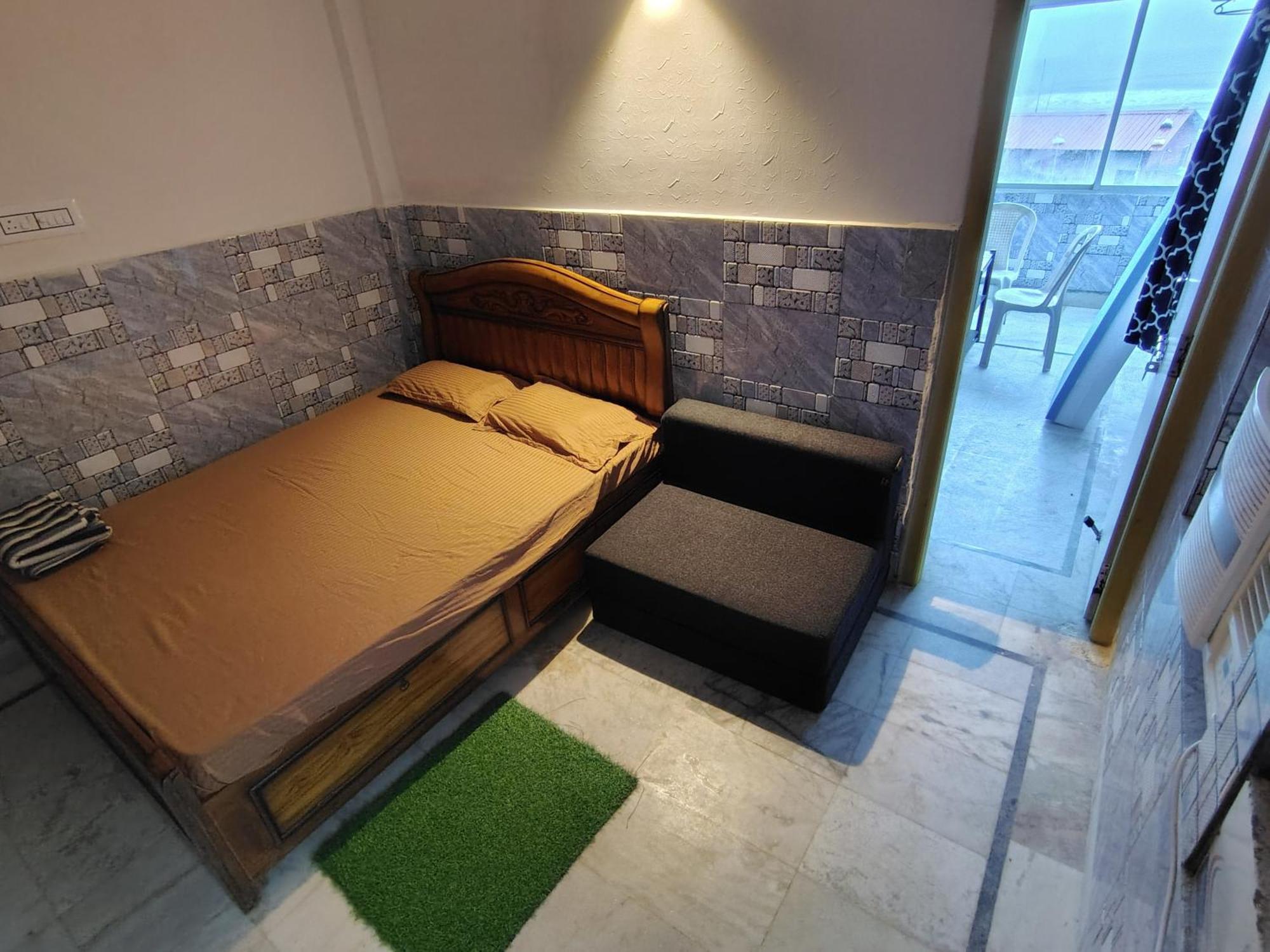 Nirman Beach Homestay 푸리 외부 사진