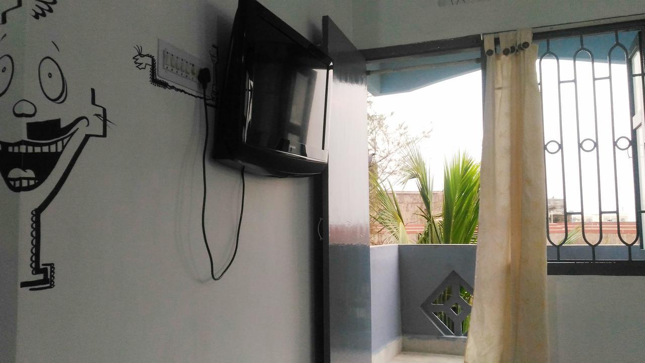 Nirman Beach Homestay 푸리 외부 사진