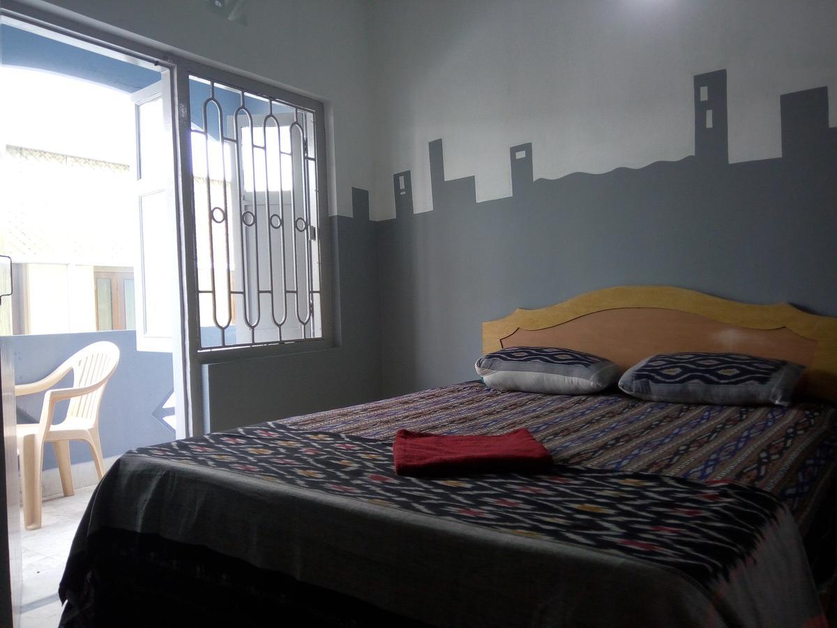 Nirman Beach Homestay 푸리 외부 사진