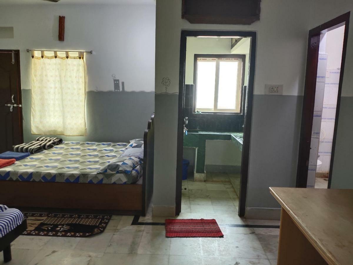 Nirman Beach Homestay 푸리 외부 사진