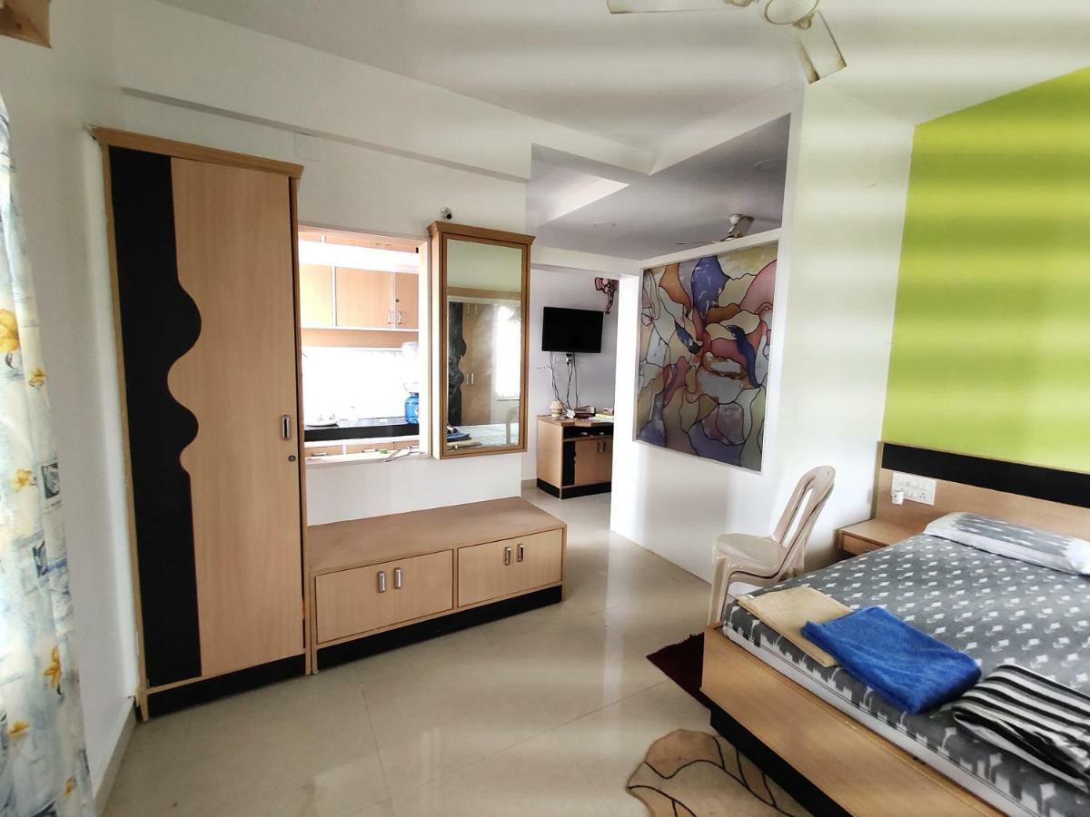 Nirman Beach Homestay 푸리 외부 사진